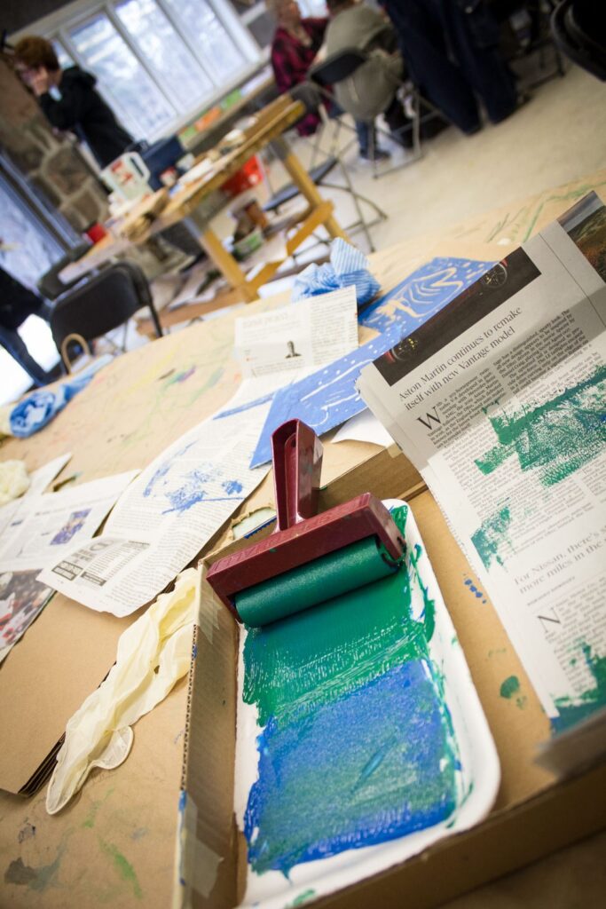 Accessible_MG_0447_WEB paint material in class